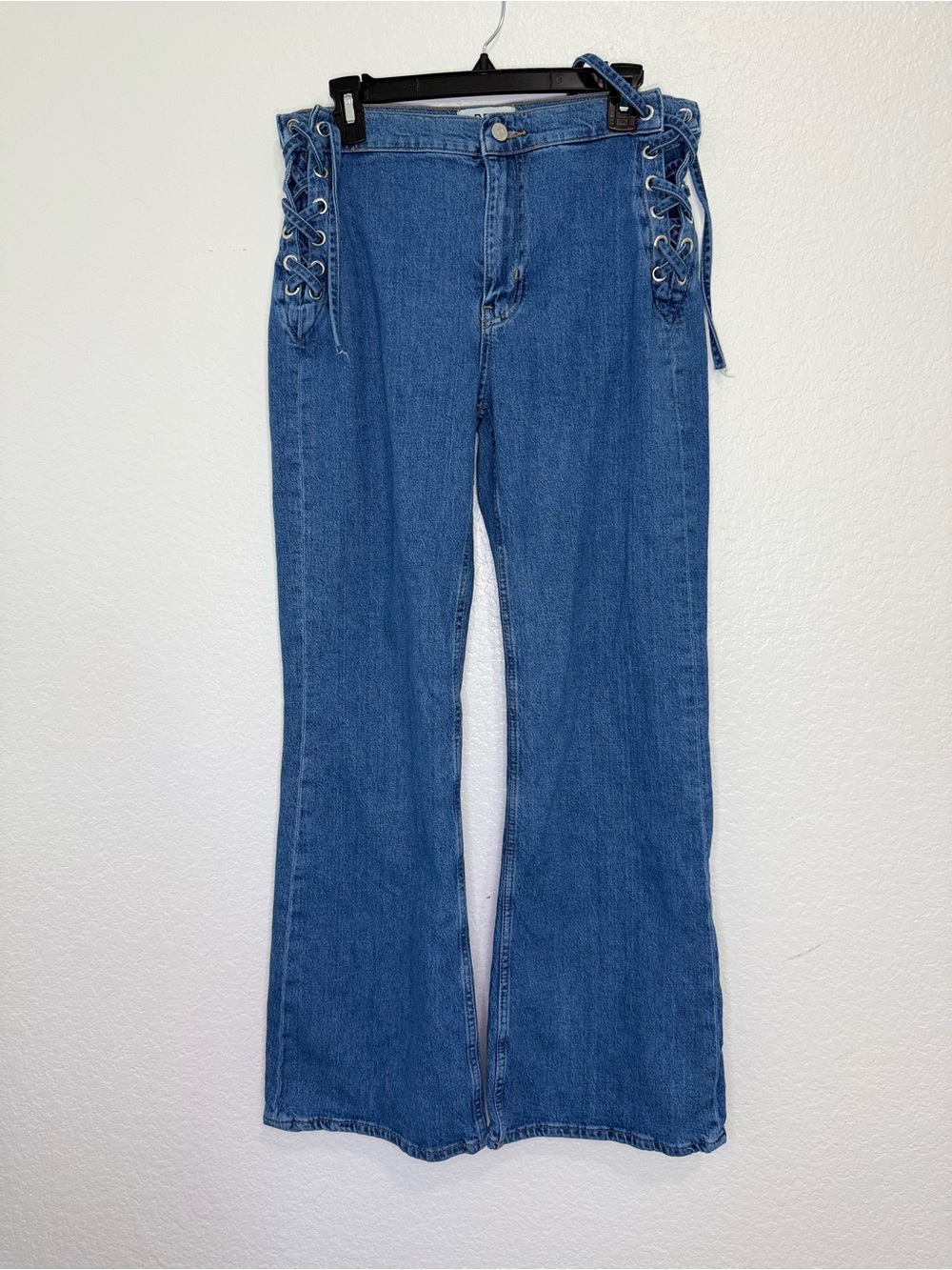 BDG Urban Outfitters Lace-Up Side Flare Jeans Women’s 31 Y2K Boho Denim Pants